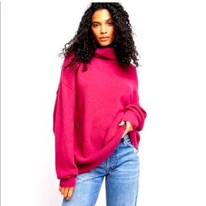 Free People Softly Structured Tunic Sweater in Bright Pink Size S